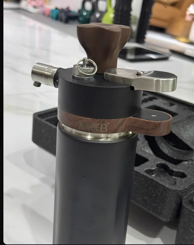 MCB Nitro Coffee Maker Bottle for Nitro Coffee Tea Sparkling Water, Compatible with N2 CO2 Gas Cartridges