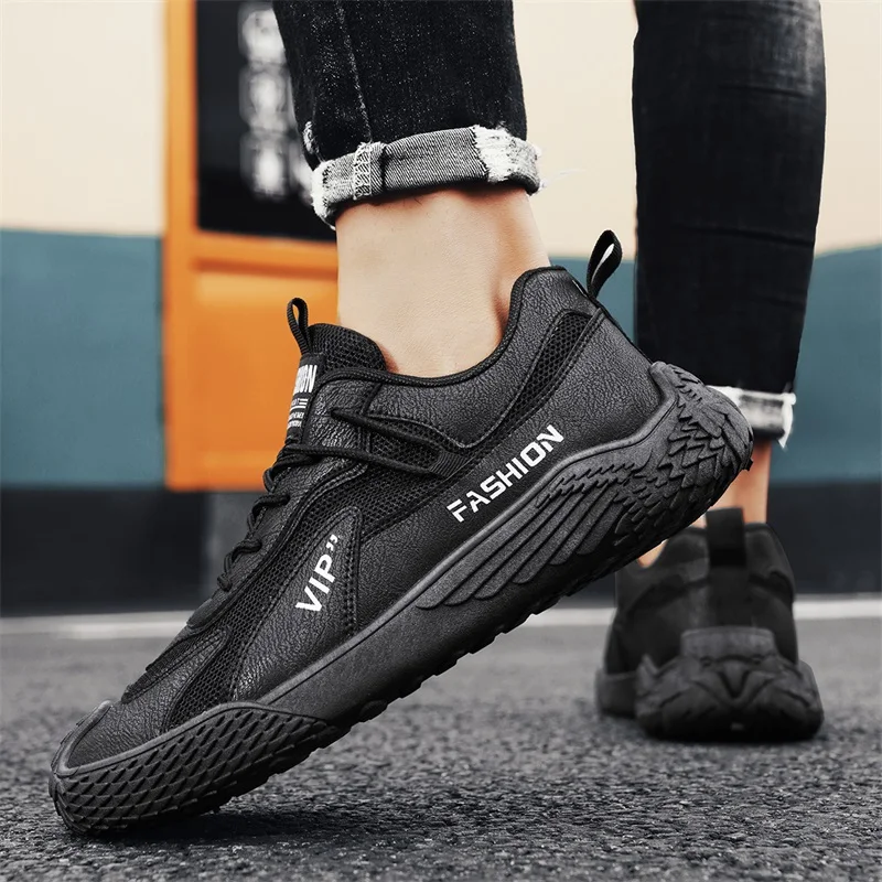 Men\'s Casual Style Sneakers Running Shoes Mesh Surface Refreshing Breathable Sole Wear-Resistant Non-Slip Stock