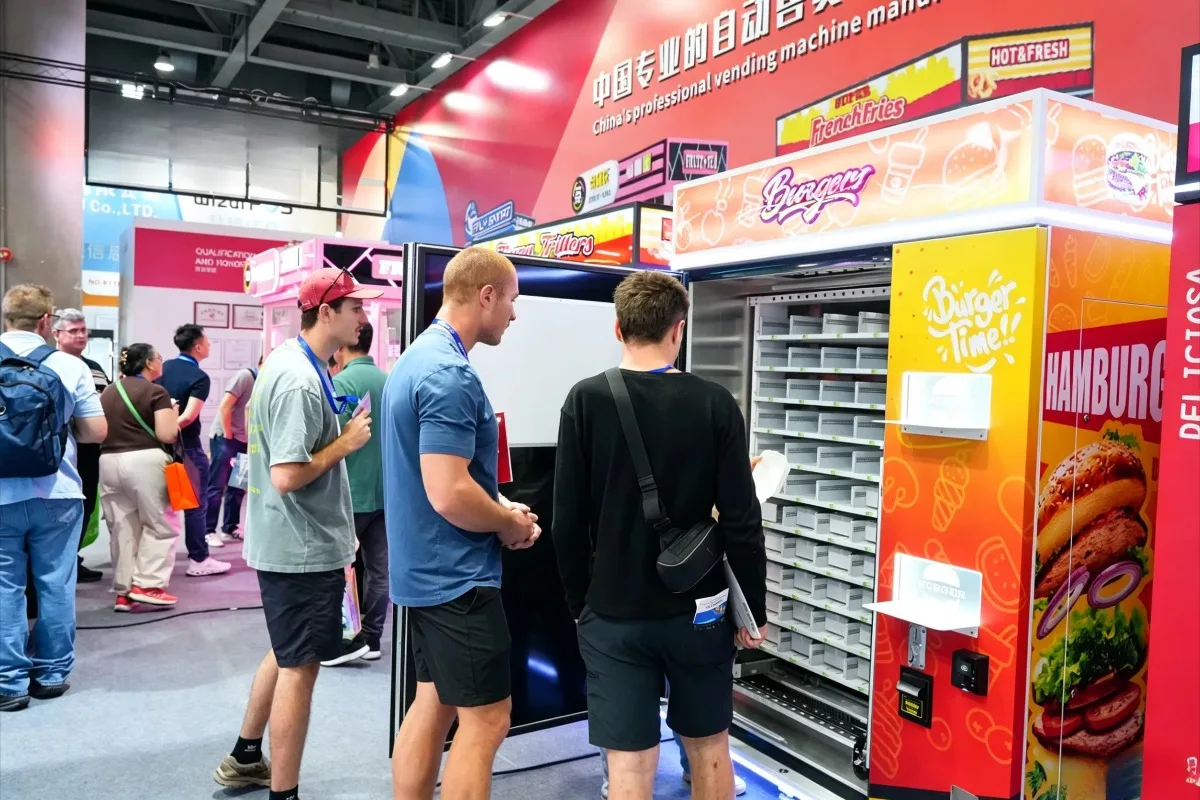 Smart Commercial Pizza Maker Vending Machine Fresh Pizza Oven Automatic Self Service Food Kiosk