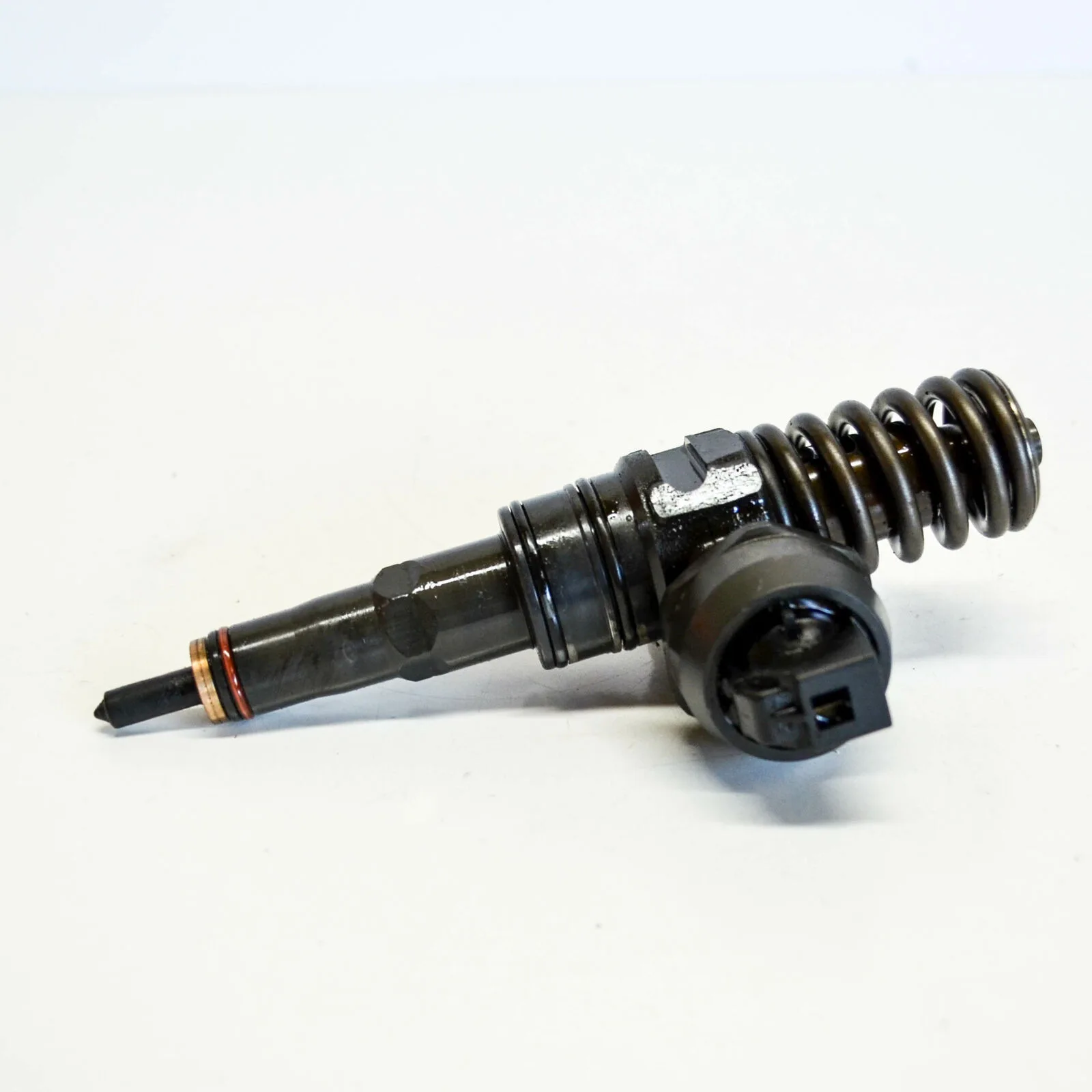 Volkswagen Golf 1.9TDI 2001-2009 Bosch Diesel Injector 0414720215 038130073AG x1