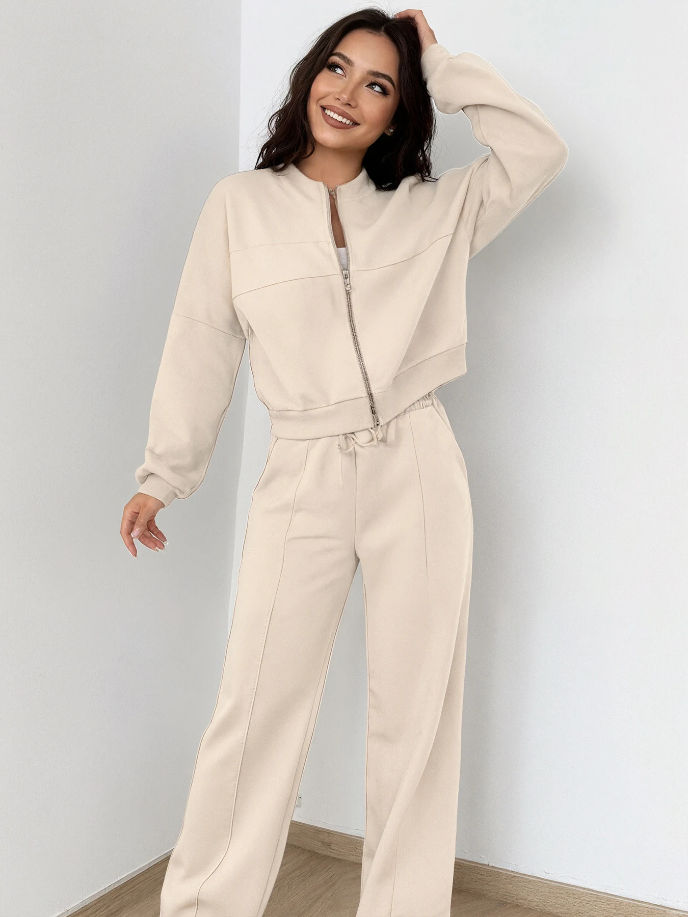 Novo conjunto feminino de duas peças esportivas e de lazer de cor sólida, lavável à máquina, adequado para uso diário