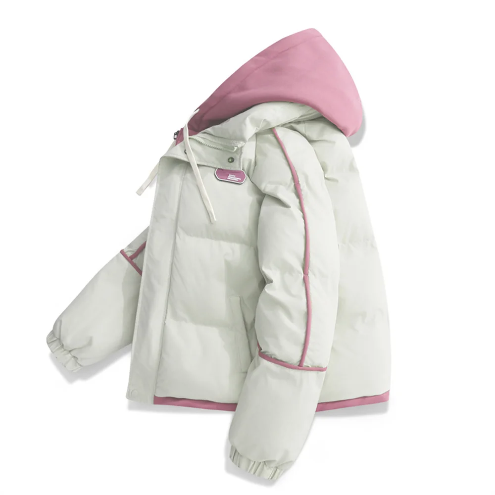 Uma jaqueta casual de algodão com capuz tanto para homens quanto as mulheres, um casaco solto e quente à prova de frio, um casaco falso estilo pão de duas peças