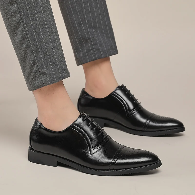 Nieuwe Fashion Block Shoes Mannen Puntige Veters Zakelijke Kantoorkleding Schoenen Banket Veelzijdige Leren Schoenen Maat 38-46 Heren Schoenen