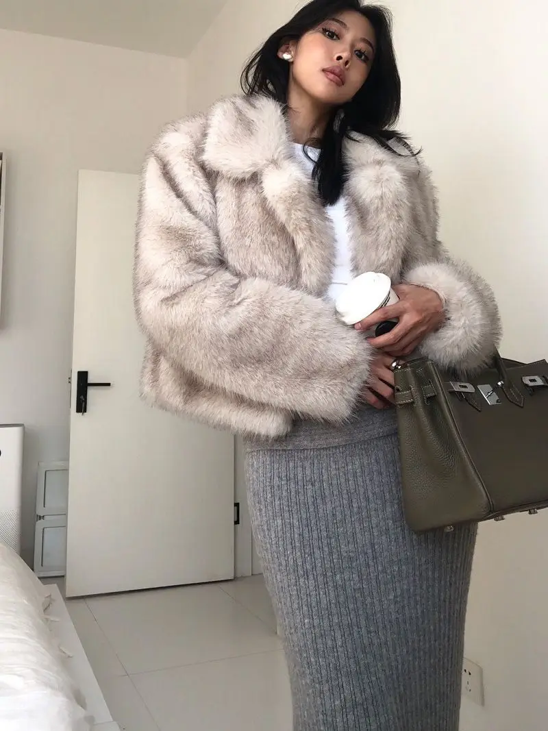 Luxury Faux Fox Fur Cropped Jacket for Women Winter Fluffy Cozy Warm Coats Female Fashion Street Lapel Collar Plush Outerwear