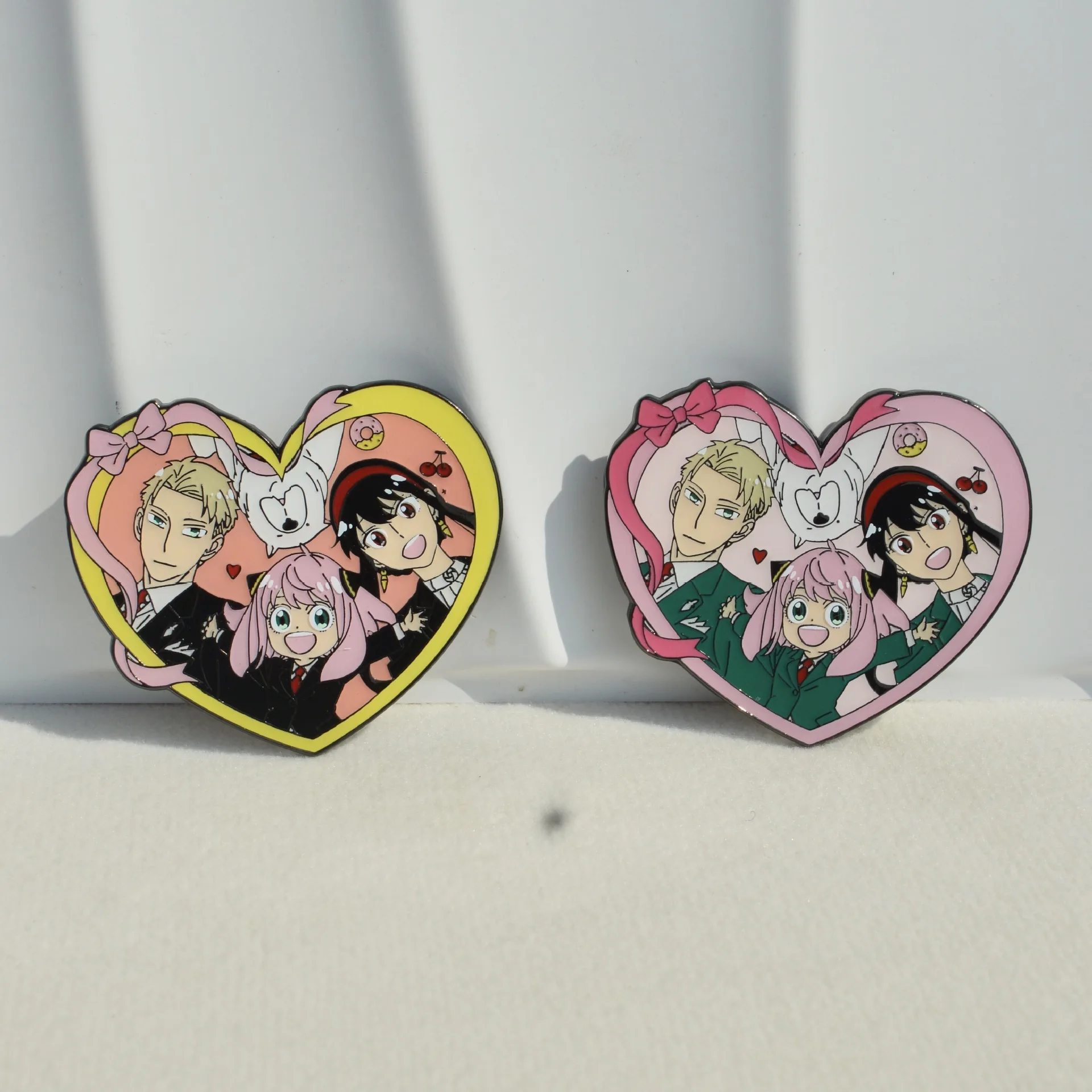 Anya Yor Loid Bond Badges Pendant Anime SPY×FAMILY Metal Pins Manga Brooches for Bag Backpack Clothing Lapel Cosplay Gift Decor view 4