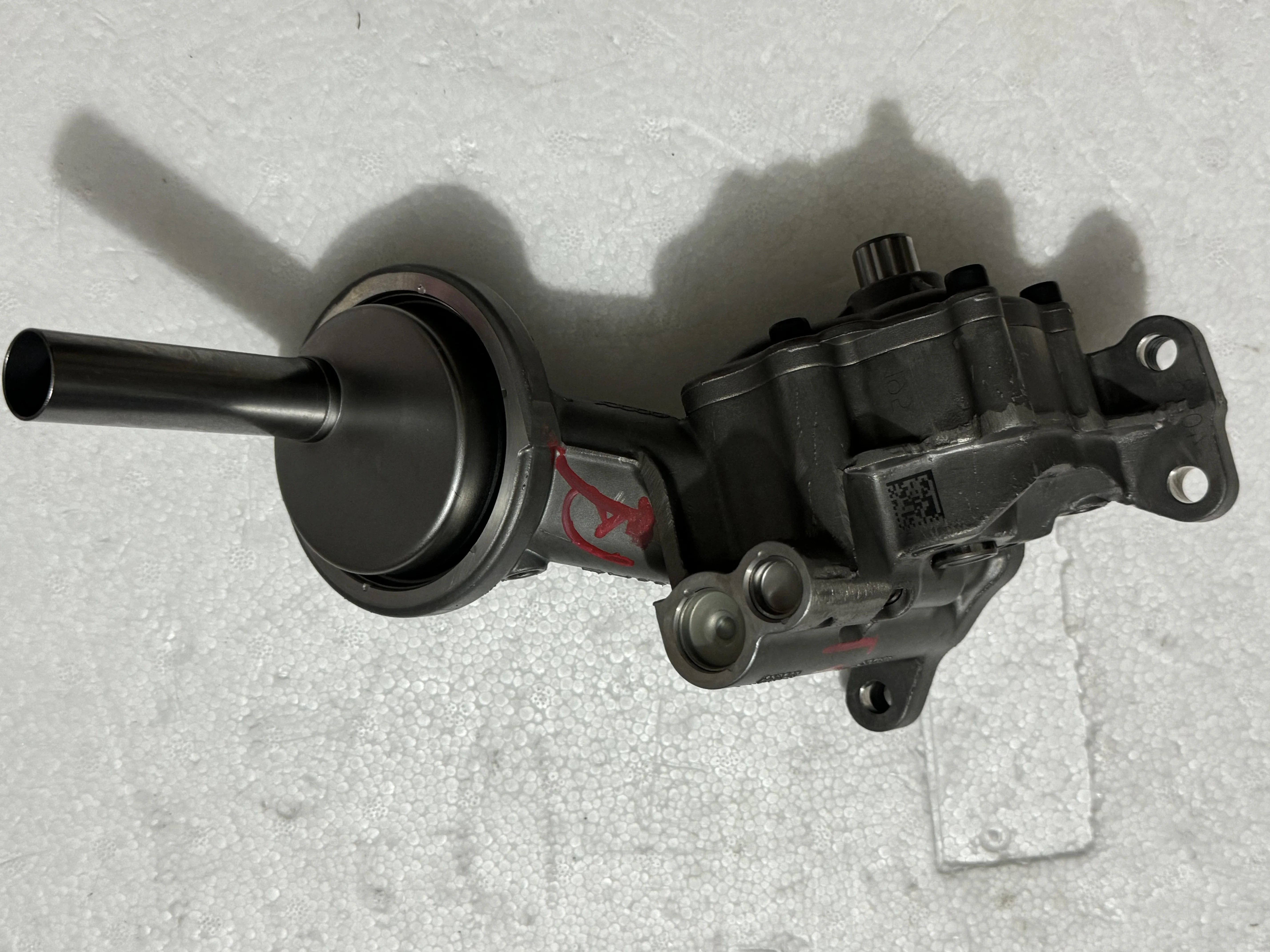 ปั๊มน้ำมันเครื่อง 059115105AH 059115105AB สำหรับรถยนต์ Q7 Touareg เครื่องยนต์ดีเซล BKS 3.0L