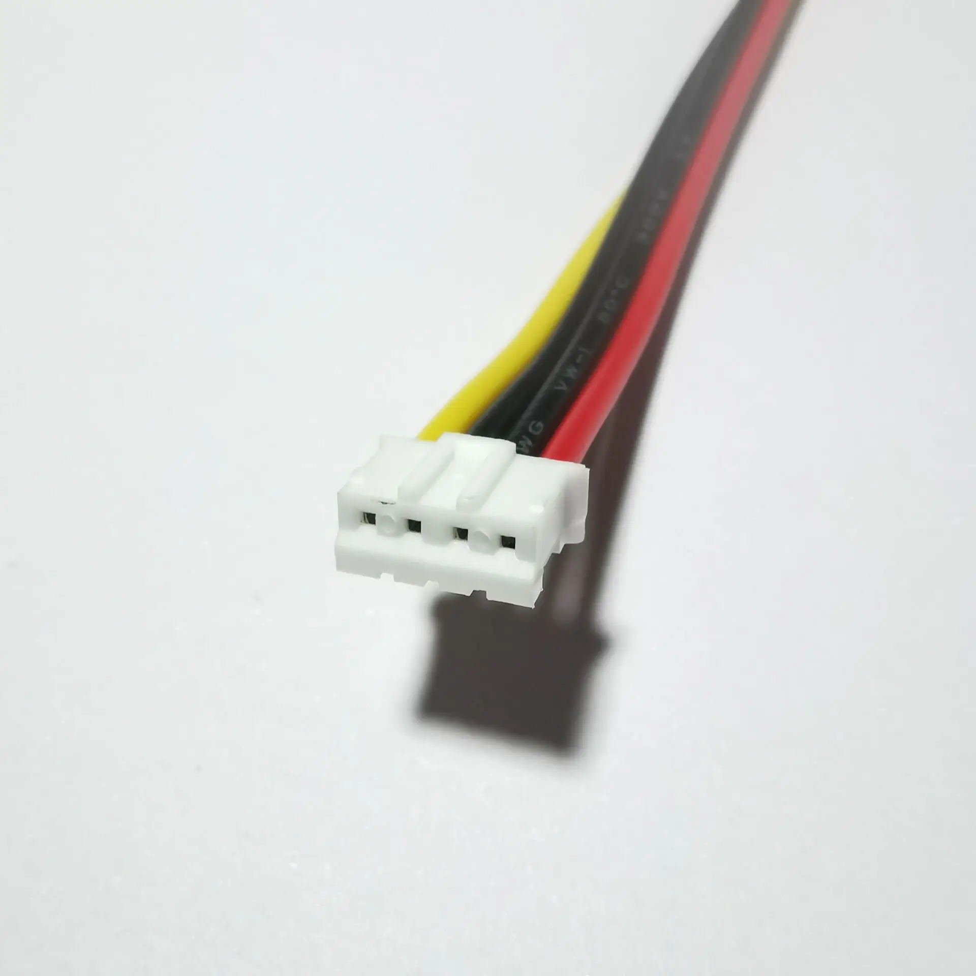 PH 2.0mm 4ピン小型 - 15ピン HDD SATA電源ケーブルコード 20AWG