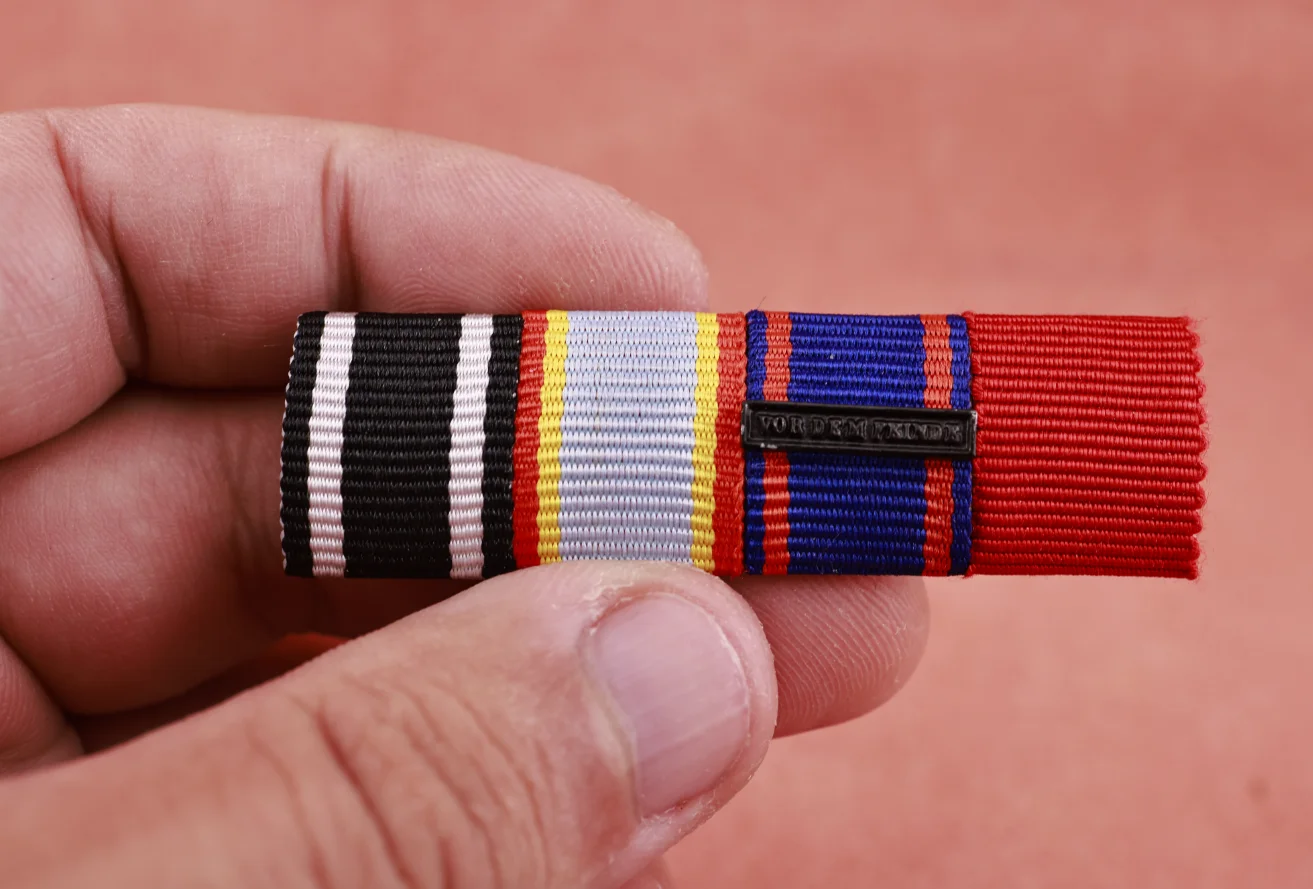 WW1 German Military Medal Set Iron Cross 1914 Reproduction Order Badge Ribbon Bar Collectible Military Insignia Pin Reproduction view 6