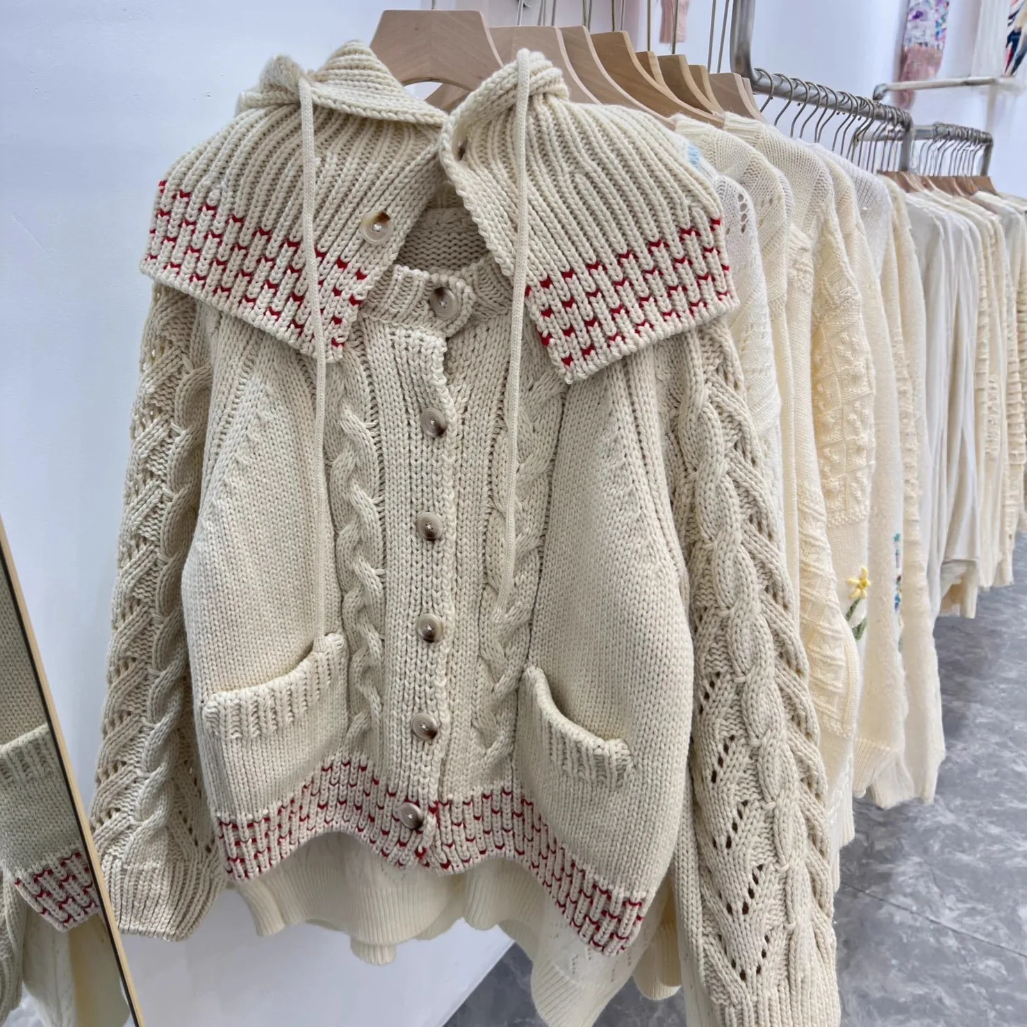 Vrouwen Gebreid Vest Met Capuchon Truien Gesplitste Truien Afneembare Kap Lange Mouwen Single Breasted Casual Herfst Winter 2025