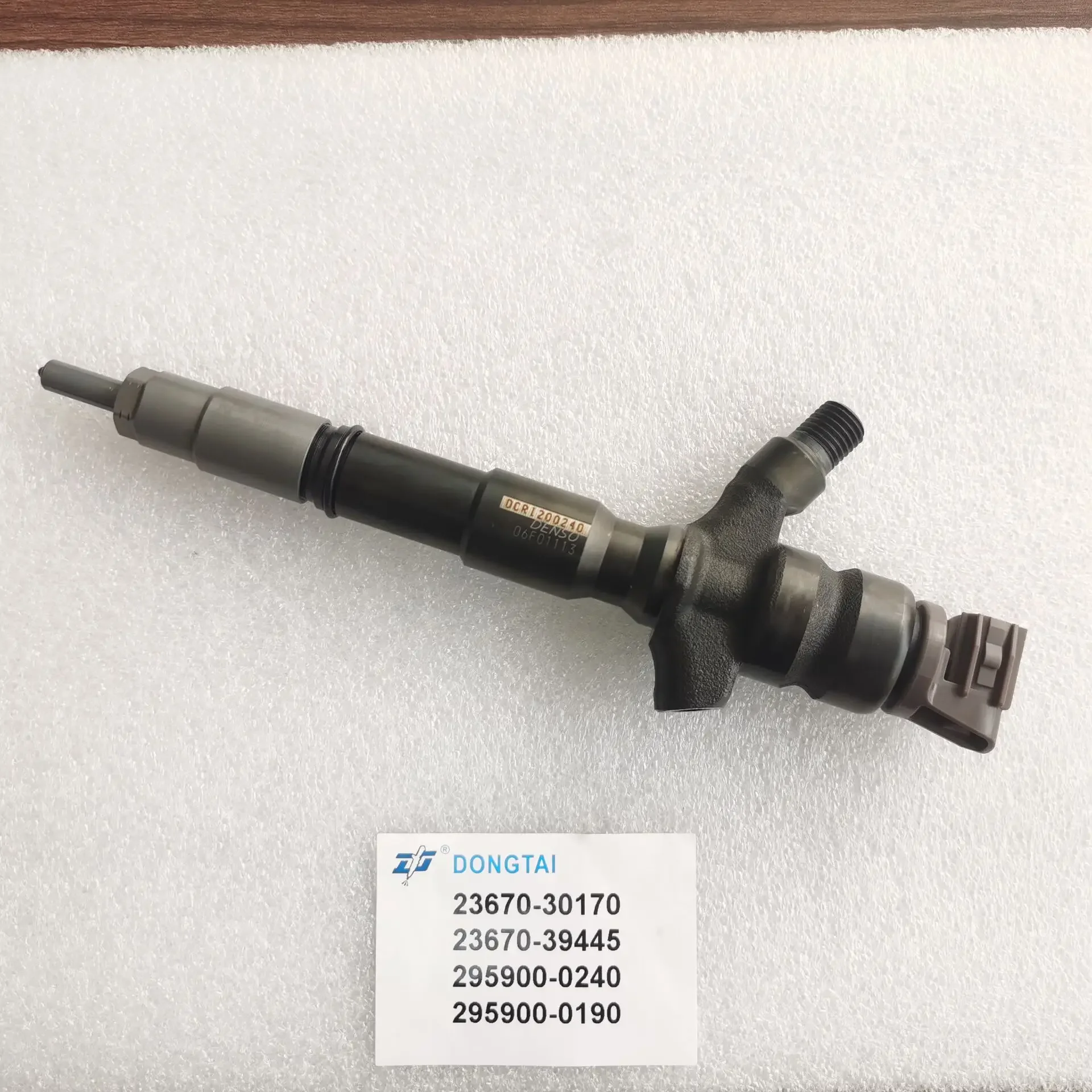 Original Common Rail Injector 295900-0240 295900-0190 23670-30170 23670-39445 1KD Euro 5 Engine 0505