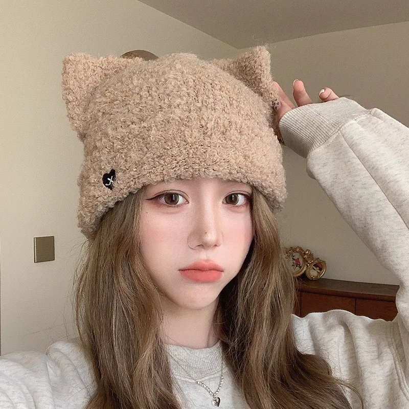 1 piece of women's autumn and winter knitted hat, winter heart-shaped cat-ear woolen hat