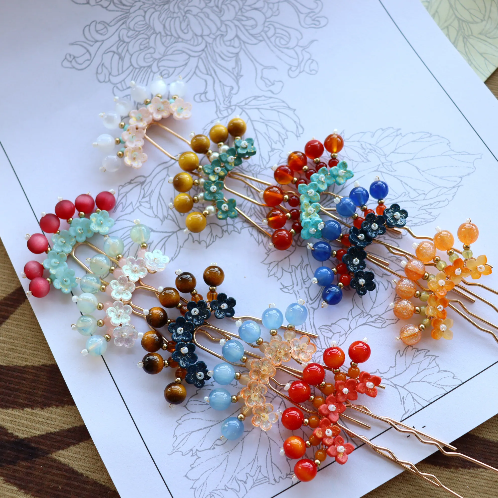 Handmade Beaded Flower U Shaped Hair Sticks Traditional Chinese Hanfu Hair Accessories For Women Girls Daily Party Cosplay Use