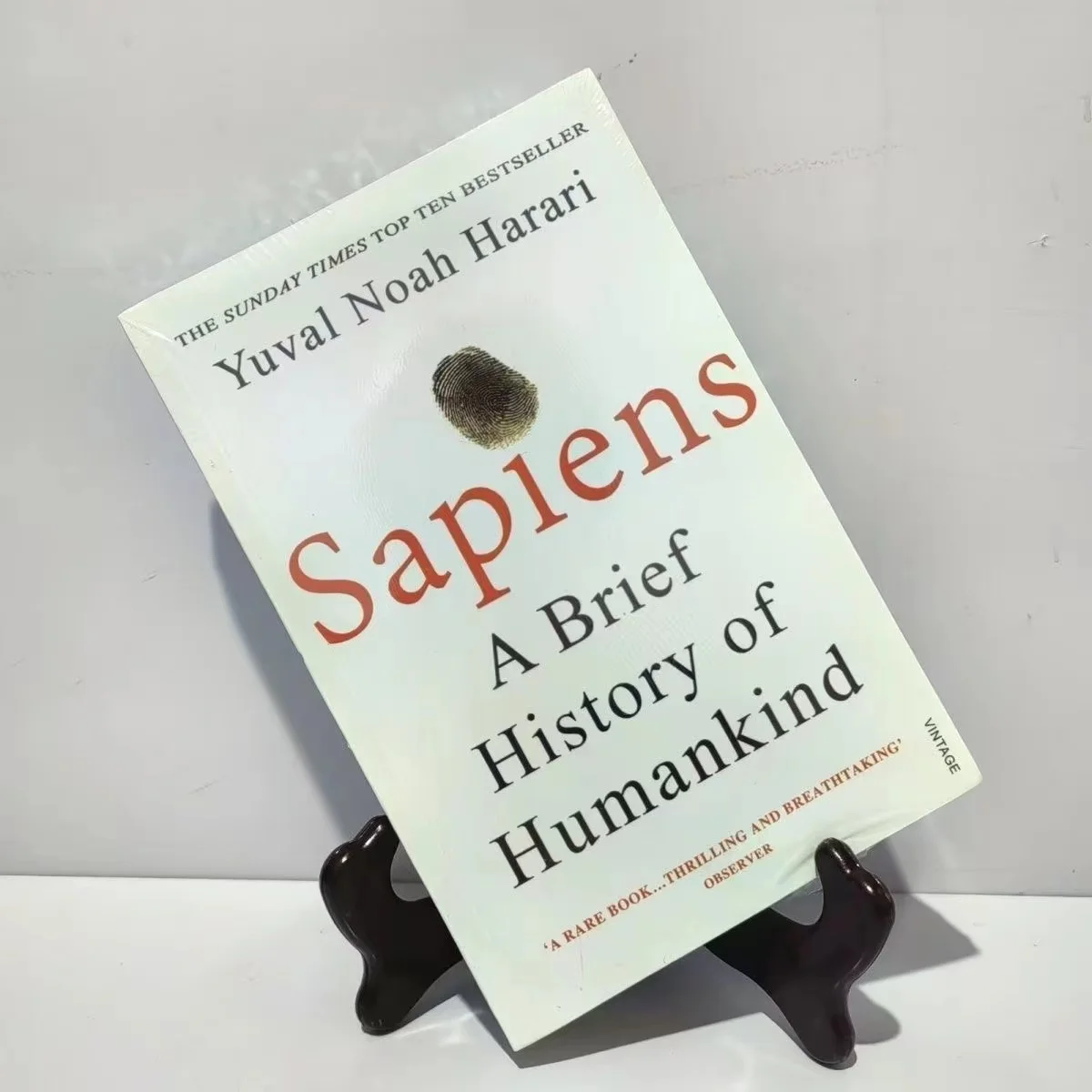 

Sapiens: A Brief History of Humankind Yuval Noah Harari English Books Anthropological History Books Extracurricular Reading Book