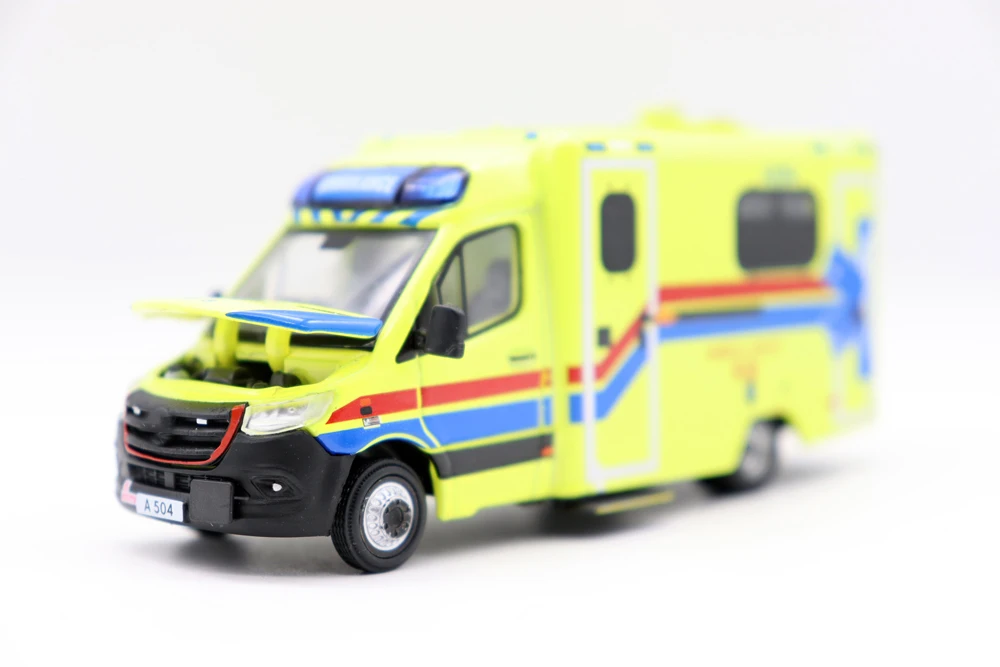 ERA CAR 1/64 Scale BZ Sprinter HK Ambulance Diecast Alloy Toy models for collection