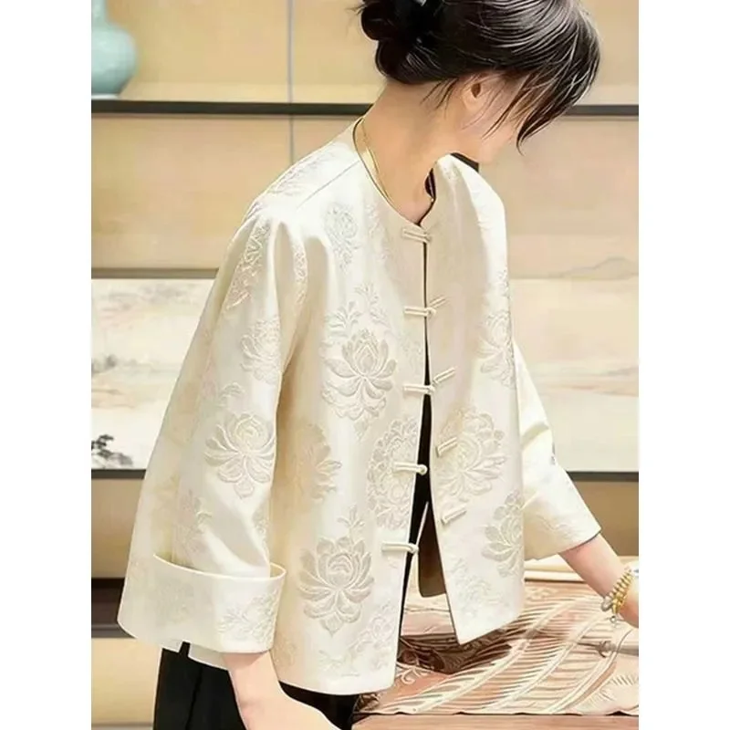 2026 New Chinese Style Jacket Spring Chinese Style Short Style Buckle Versatile Slimming and High-end Feeling Small Embossed Top