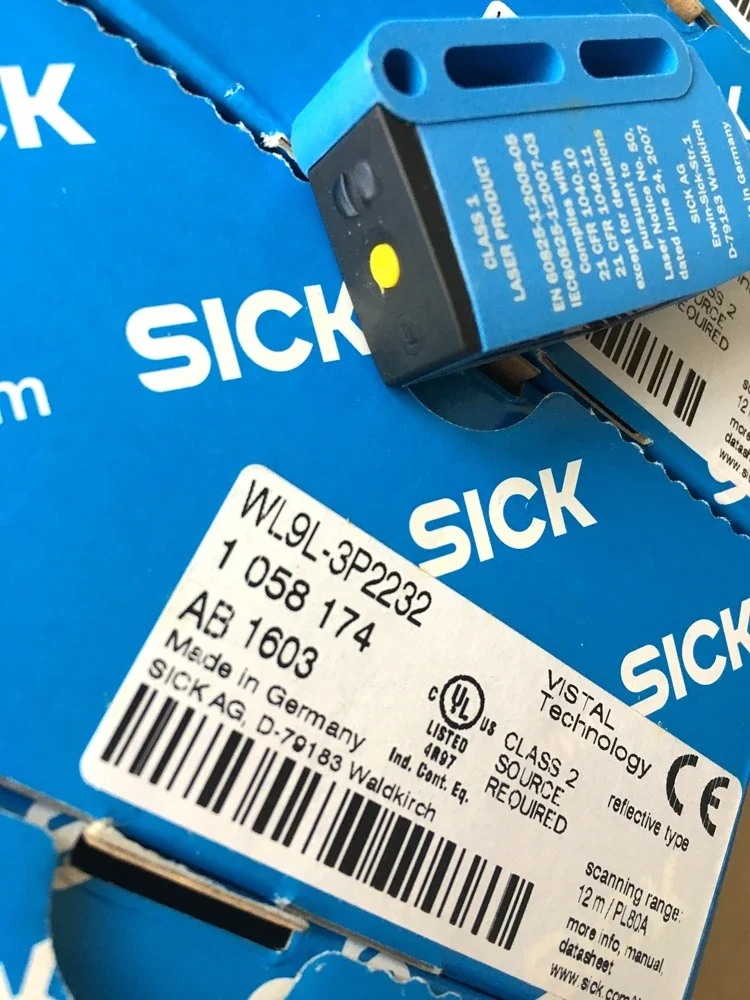 

WL9L-3P2232 M8 new original mirror reflected photoelectric switch