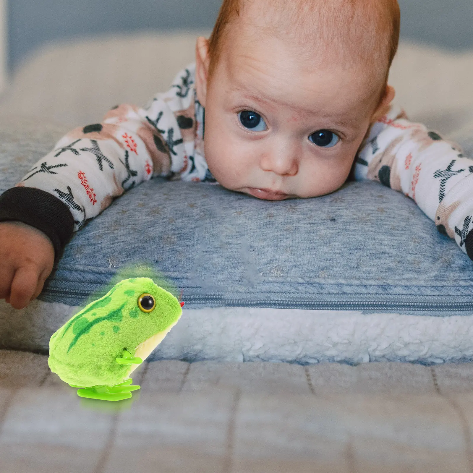 Frog-Shaped Wind-Up Animal for Babies Crawling Stimulation Head-Lifting Support Soothing Sleep Aid Jumping Walking Motor Skill