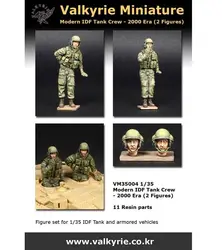 1:35 ratio die-cast resin  special forces soldiers 2 figures need to be assembled and colored by themselves