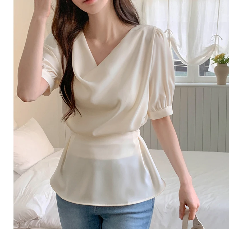 ΠΠΎΠ΄Π½ΡΠ΅ ΡΡΠ±Π°ΡΠΊΠΈ Π½Π° ΡΠ½ΡΡΠΎΠ²ΠΊΠ΅ Ρ Π½Π΅ΡΡΠ°Π½Π΄Π°ΡΡΠ½ΡΠΌ v-ΠΎΠ±ΡΠ°Π·Π½ΡΠΌ Π²ΡΡΠ΅Π·ΠΎΠΌ, ΠΆΠ΅Π½ΡΠΊΠΈΠ΅ ΡΠΎΠ½ΠΊΠΈΠ΅ ΡΠΎΠΏΡ Ρ Π·Π°Π²ΡΠ·ΠΊΠΎΠΉ Π½Π° ΡΠ°Π»ΠΈΠΈ, Π±Π»ΡΠ·ΠΊΠ°, ΡΠ»Π΅Π³Π°Π½ΡΠ½Π°Ρ ΡΠ²ΠΎΠ±ΠΎΠ΄Π½Π°Ρ ΠΏΠΎΠ²ΡΠ΅Π΄Π½Π΅Π²Π½Π°Ρ Π±Π»ΡΠ·ΠΊΠ° Π°Π±ΡΠΈΠΊΠΎΡΠΎΠ²ΠΎΠ³ΠΎ ΡΠ²Π΅ΡΠ°, Π½Π΅Π±Π΅ΡΠ½ΠΎ-Π³ΠΎΠ»ΡΠ±ΠΎΠ³ΠΎ ΡΠ²Π΅ΡΠ° ΠΠΎΠ΄Π½ΡΠ΅ ΡΡΠ±Π°ΡΠΊΠΈ Π½Π° ΡΠ½ΡΡΠΎΠ²ΠΊΠ΅ Ρ Π½Π΅ΡΡΠ°Π½Π΄Π°ΡΡΠ½ΡΠΌ v-ΠΎΠ±ΡΠ°Π·Π½ΡΠΌ Π²ΡΡΠ΅Π·ΠΎΠΌ, ΠΆΠ΅Π½ΡΠΊΠΈΠ΅ ΡΠΎΠ½ΠΊΠΈΠ΅ ΡΠΎΠΏΡ Ρ Π·Π°Π²ΡΠ·ΠΊΠΎΠΉ Π½Π° ΡΠ°Π»ΠΈΠΈ, Π±Π»ΡΠ·ΠΊΠ°, ΡΠ»Π΅Π³Π°Π½ΡΠ½Π°Ρ ΡΠ²ΠΎΠ±ΠΎΠ΄Π½Π°Ρ ΠΏΠΎΠ²ΡΠ΅Π΄Π½Π΅Π²Π½Π°Ρ Π±Π»ΡΠ·ΠΊΠ° Π°Π±ΡΠΈΠΊΠΎΡΠΎΠ²ΠΎΠ³ΠΎ ΡΠ²Π΅ΡΠ°, Π½Π΅Π±Π΅ΡΠ½ΠΎ-Π³ΠΎΠ»ΡΠ±ΠΎΠ³ΠΎ ΡΠ²Π΅ΡΠ°