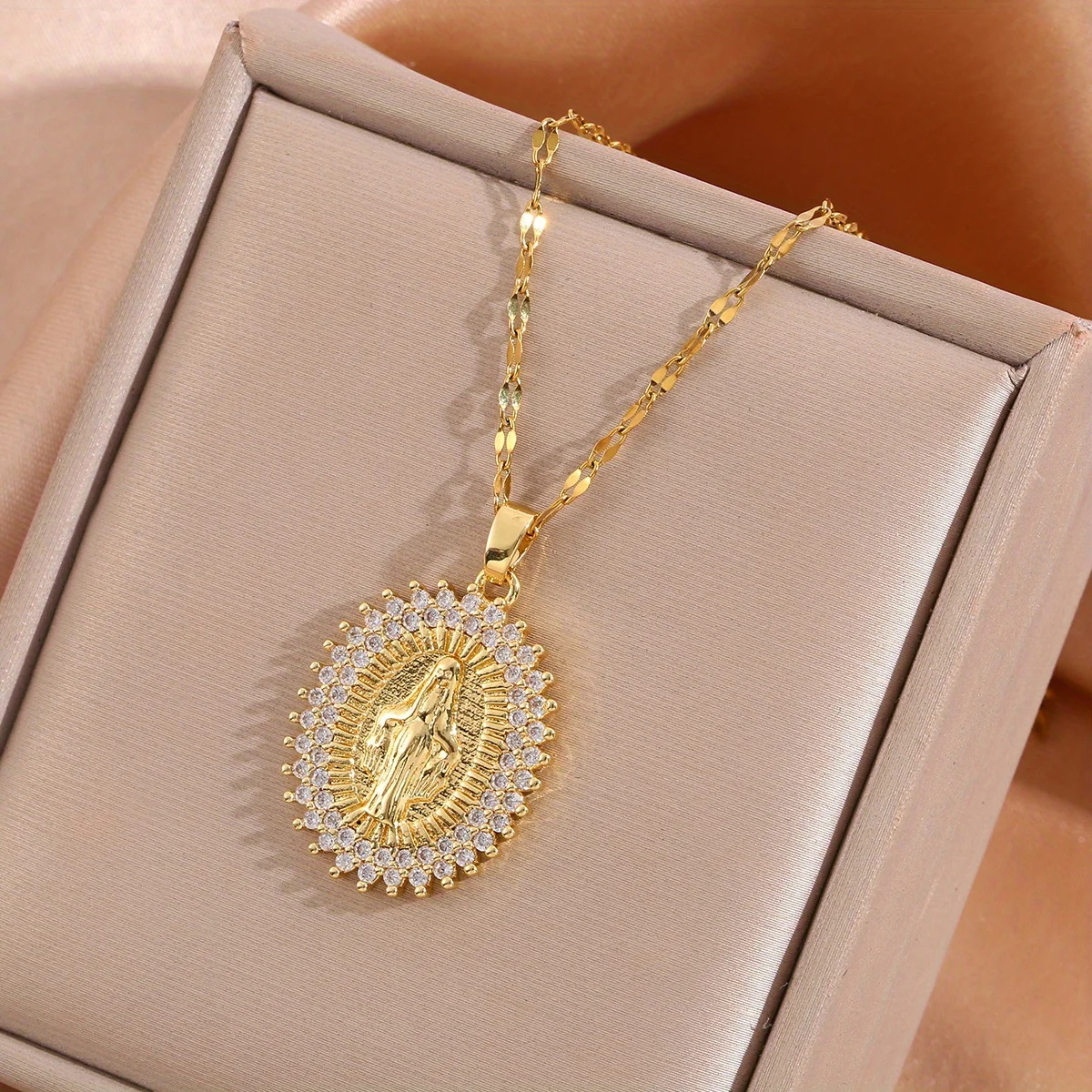 قلادة بقلادة بيضاوية مريم العذراء من جيبسوفيلا للرجال، هدية مجوهرات تميمة دينية محظوظة لمناسبات متعددة