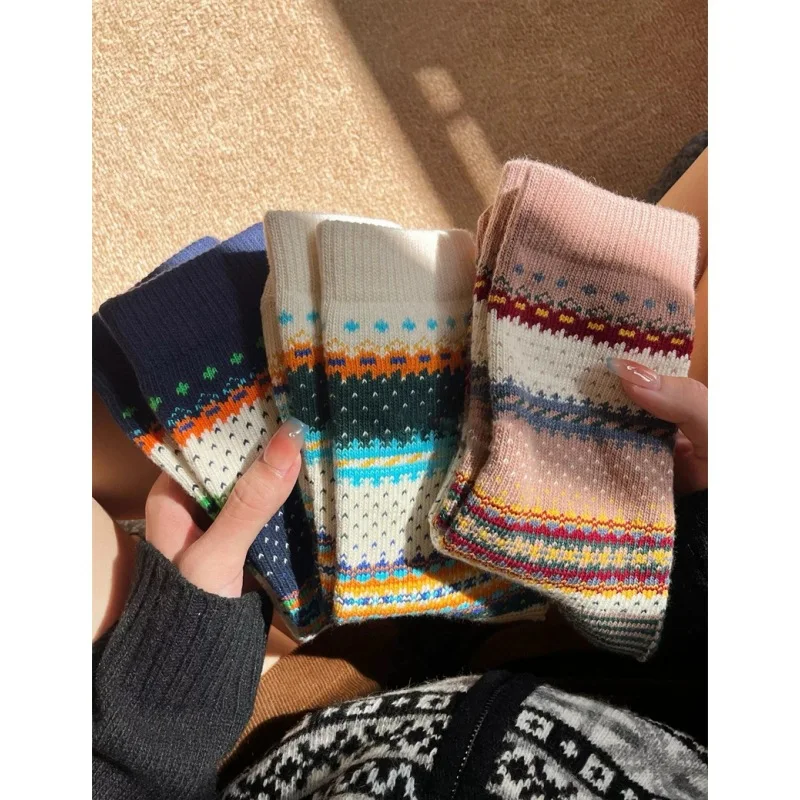 American Light Luxury Retro National Style Thick Line Khaki Street Style Fair Isle Couple Instagram Cotton Socks For Women Men