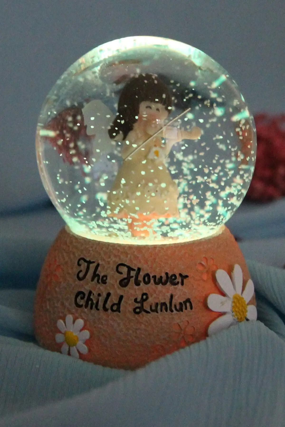 Daisy Themed Musical Illuminated Snow Globe Medium Size Color Changing Gift Products Decorative Balls Home Office Products