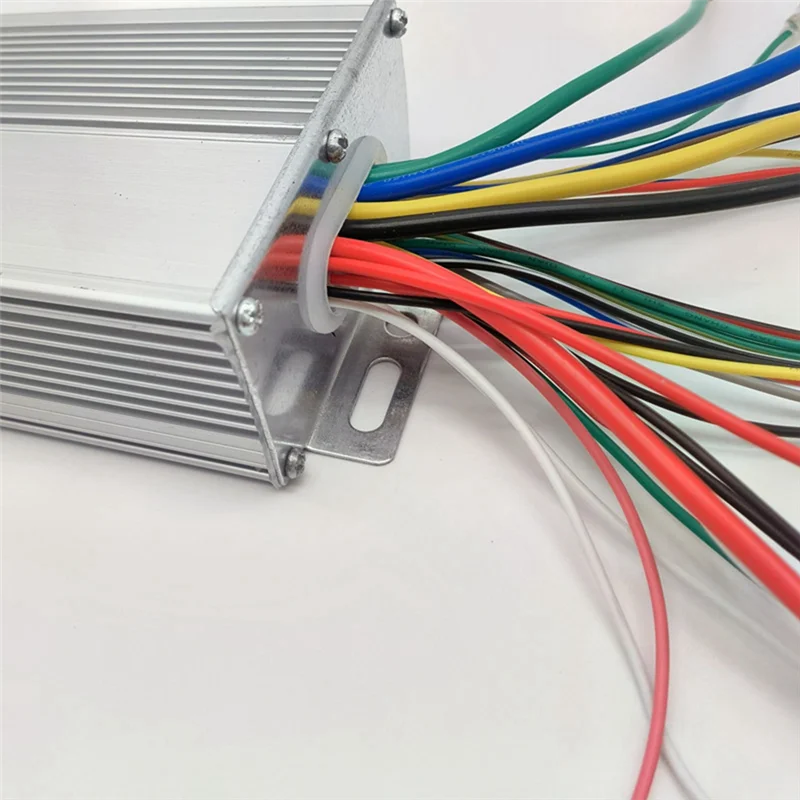 

AC22 трехрежимный синусоидальный электромобиль бесшумный векторный интеллектуальный бесщеточный контроллер универсальный 36 В 48 В 350 Вт