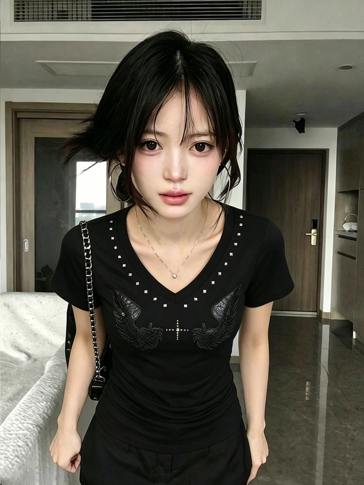 American Style Embroidered Wings Rivet V-Neck Short Sleeve T-Shirt Women's Summer Slimming Fashion Brand Top City Walk Travel