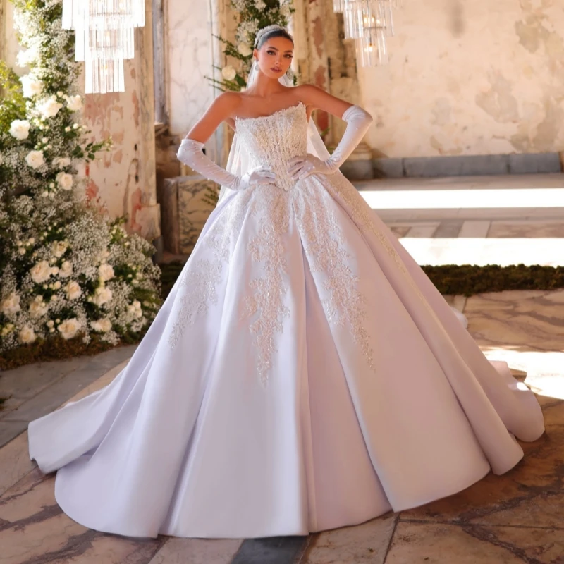 

Luxury White Dubai Arabic Mermaid Wedding Dresses Applique Lace Beading A-Line Court Train Wedding Dress Bridal Gowns