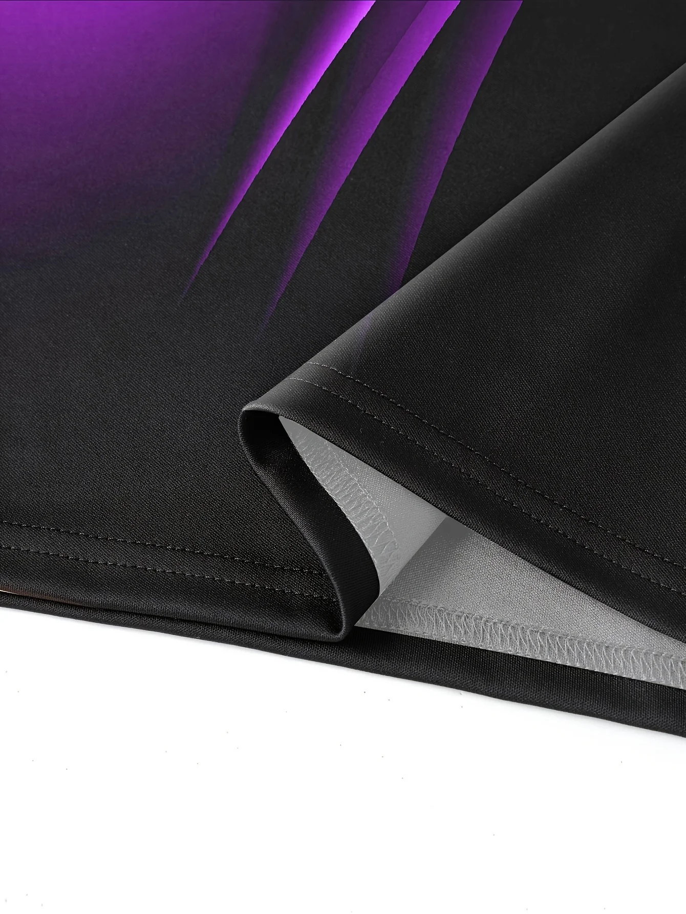 Kurzärmliges, lässiges und bequemes Poloshirt für Herren in Purple Line – Detail 3