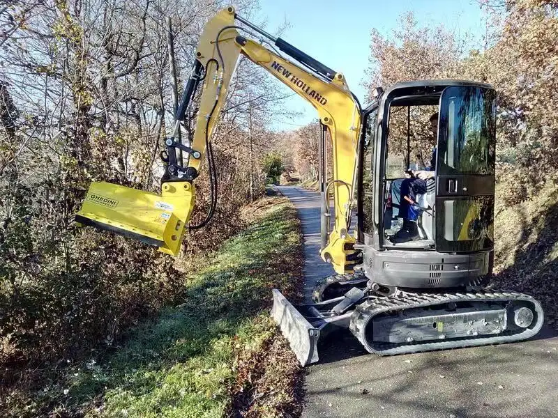 Baggeraufsatz ATV Dreschlegelmäher Hydraulischer Rasenmäher