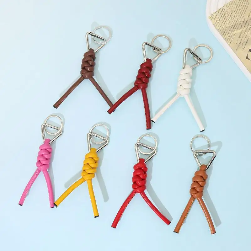 الجلود المنسوجة سيارة المفاتيح الراقية مفتاح حامل السيارات مفتاح قلادة فاخرة حلقة رئيسية حقيبة الإكسسوارات شنقا الديكور