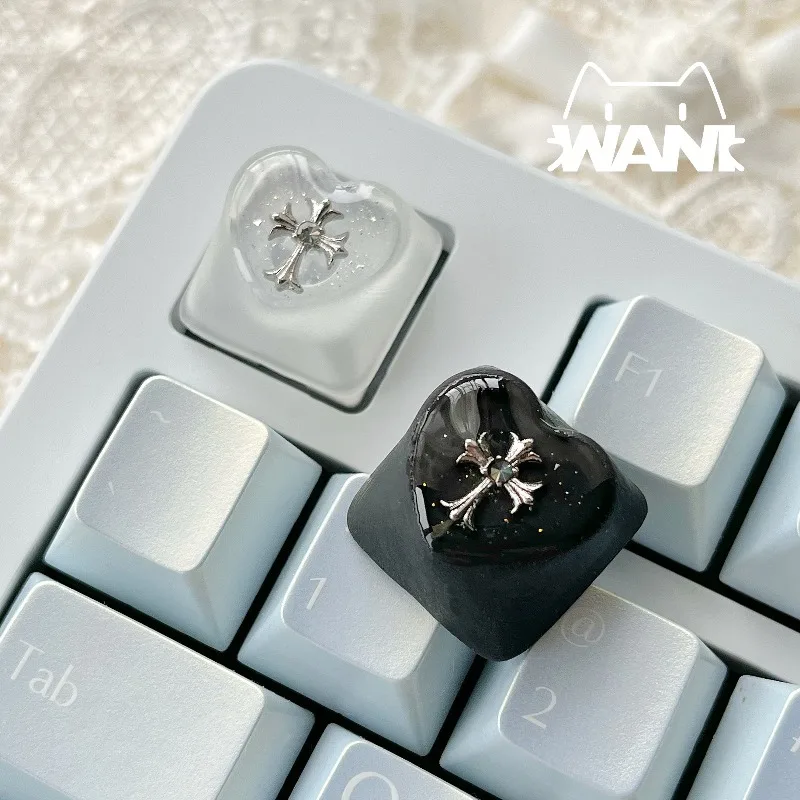 Oryginalne nakładki na klawisze Heart Chrome Hearts Gothic Cross Frosted Translucent, magnetyczne przełączniki, mechaniczna klawiatura, żywiczne nakładki artystyczne. — zdjęcie produktu 4