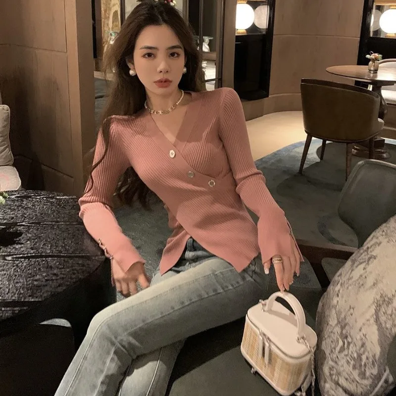 Solid T-shirts Women Long Sleeve V-neck Slimming Criss-cross Button Design Korean Style Simple All-match Spring Sweet Ladies