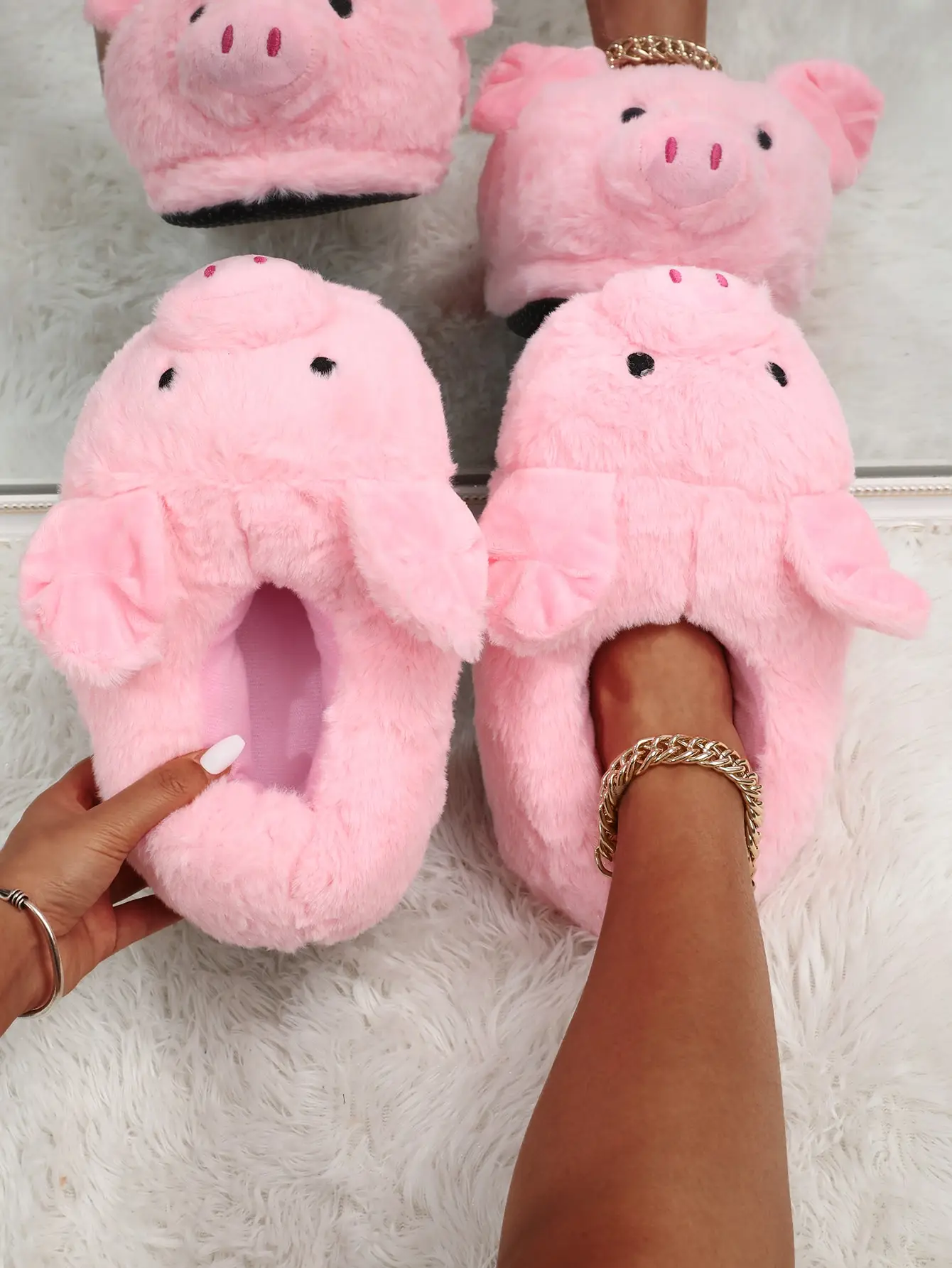 

Fall/Winter Cute Pig Design Thick Sole Comfy Home Slippers, Non-Slip Warm Indoor Slippers, Couples Gift,Christmas Outfits,Funny Slippers,Fluffy Slippers
