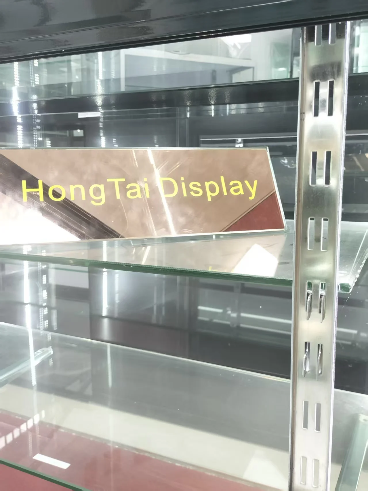 Custom.New Design Customize Size Factory Wholesale Display Retail Store Smoke Shop Display Showcase Counter Glass Display Cabine