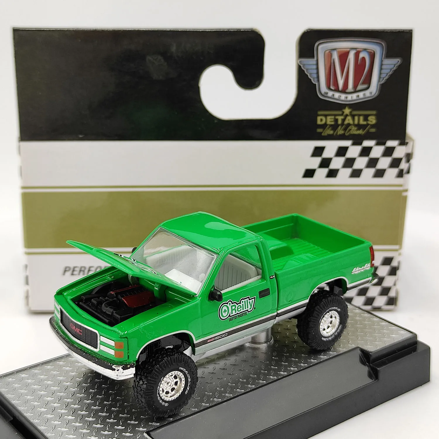 

M2 Machines 1:64 Scale Diecast Alloy The Durant Guild Sierra 1500 Toys Cars Model Classics Adult Gifts Souvenir Static Display