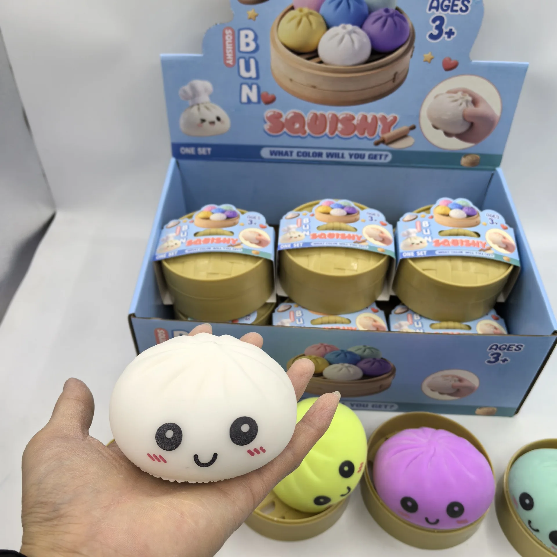 giocattolo-squishy-a-forma-di-raviolo-antistress-per-mani-giocattolo-sensoriale-prodotti-per-alleviare-lo-stress-giocattoli-da-scrivania-4-colori-pallina-antistress-squishy