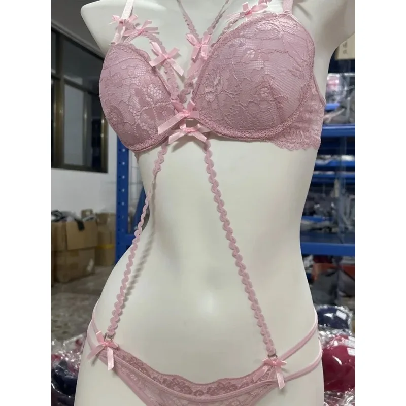 Mehrlagiges Dessous-Set für Damen – Neckholder-BH aus ausgehöhlter Spitze mit Schleife, getragen als äußeres Oberteil mit rotem, schnürbarem Bügel-BH MOYISU