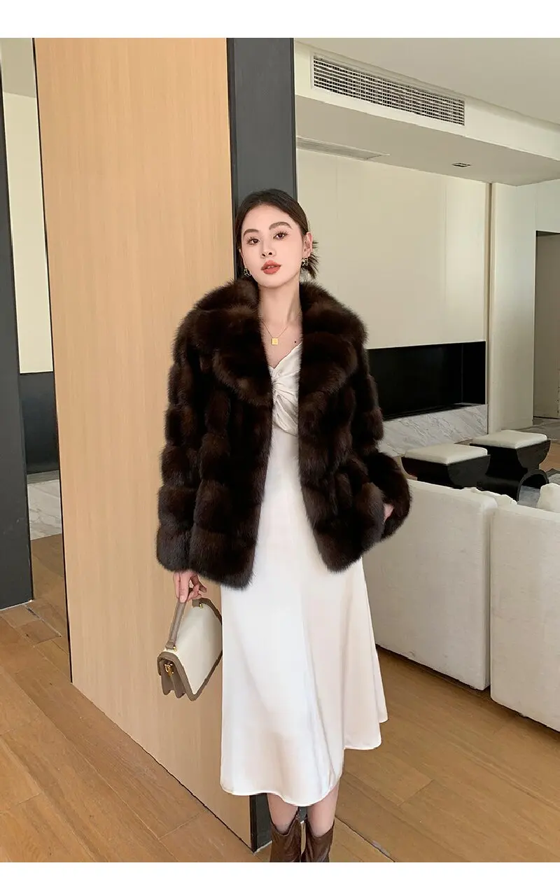 Mantel Pendek Bulu Mink Cokelat Tua Wanita Model Terbaru Musim Dingin 2025, Mantel Fashion Mewah Elegan Kelas Atas, Bulu Ramah Lingkungan, Item Wajib Dimiliki