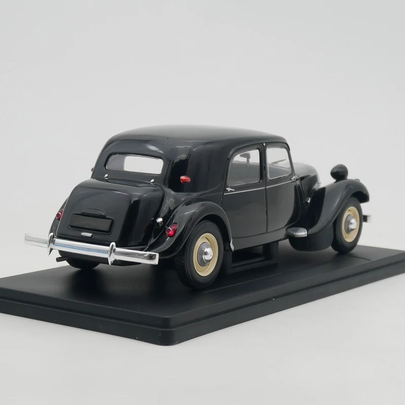 مقياس ايكسو دييكاست 1/24 ألعاب نموذج سيارة مصنوعة من خليط معدني (1934-1957) هدية للأولاد #5