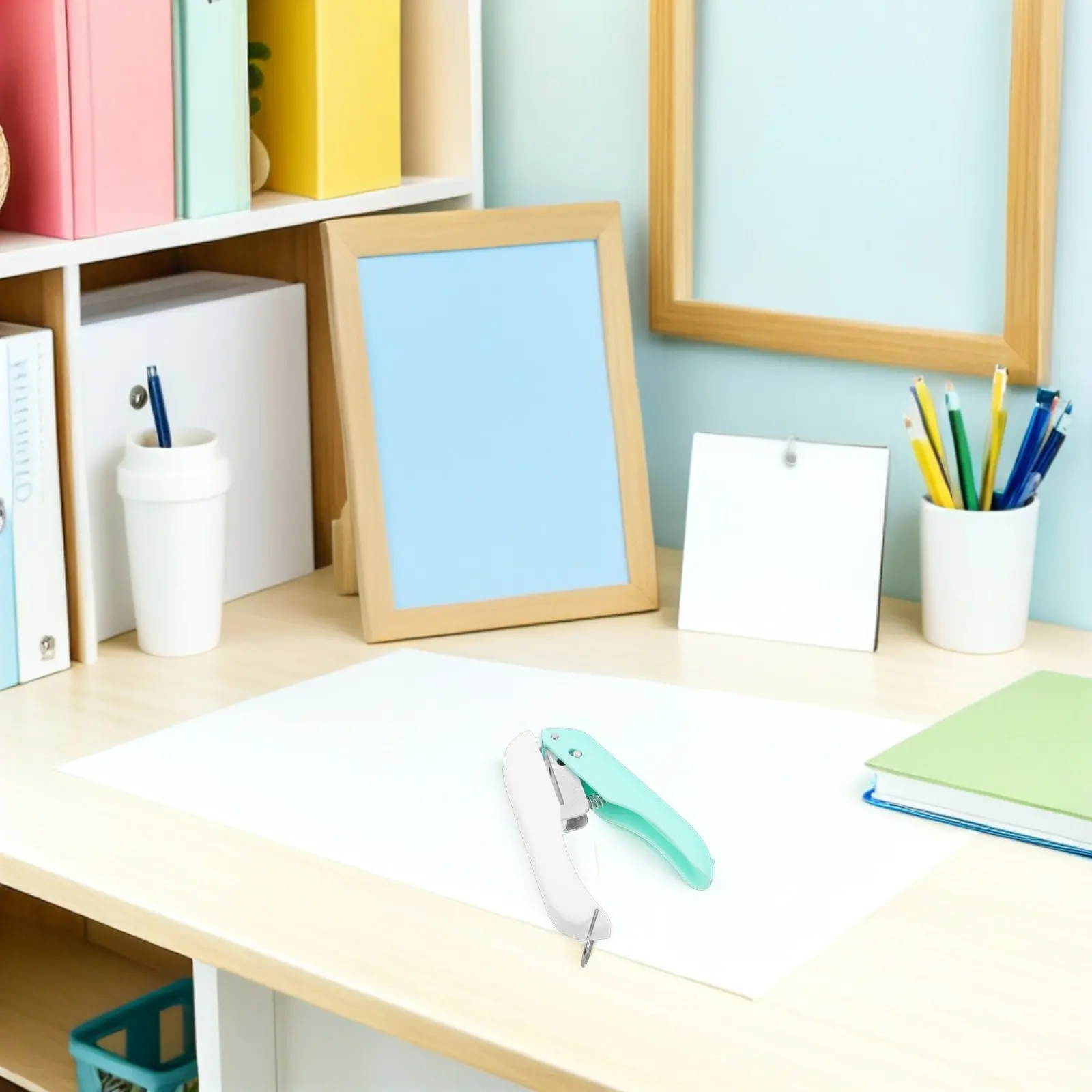 

Ручной дырокол для бумаги с одним отверстием 4 мм, компактный, металлический, портативный, для переплета тетрадей, рукоделия, бирок, планировщиков