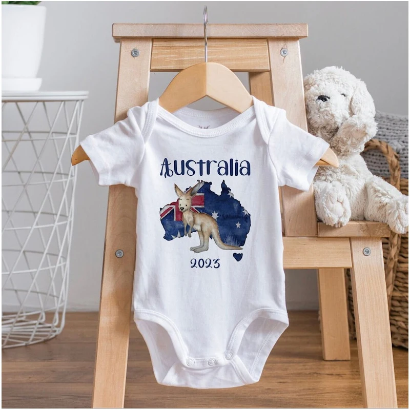 Someone in Australia Loves Me, Australian Baby Gift, Newborn Baby 2025 Day Romper ,Kangaroo Baby Gift, Overseas Gift New Shirt