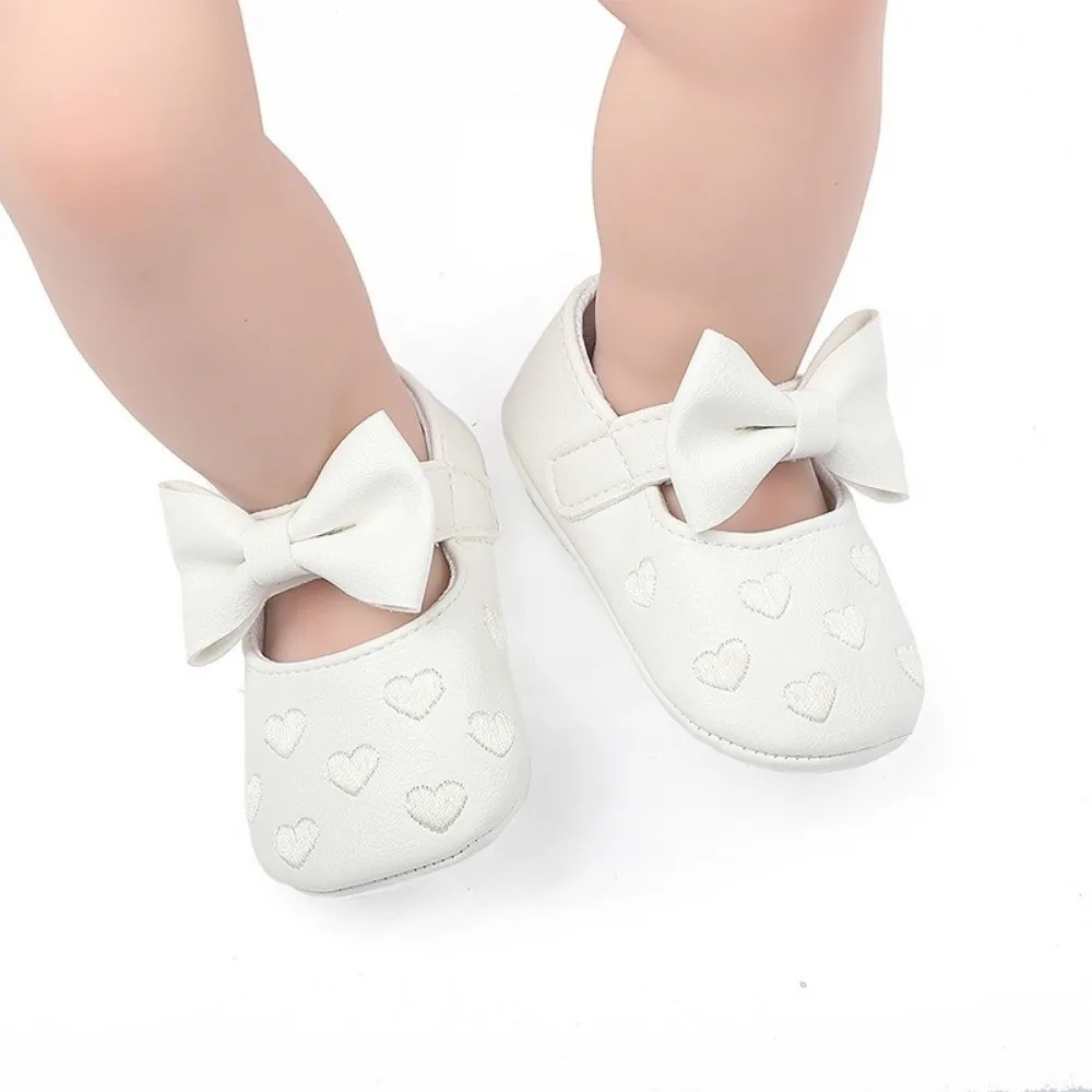

Non-slip Leather Baby Shoes Cute Appearance Soft Material Newborn First Walkers Breathable Multicolor Crib Shoes Indoor Use