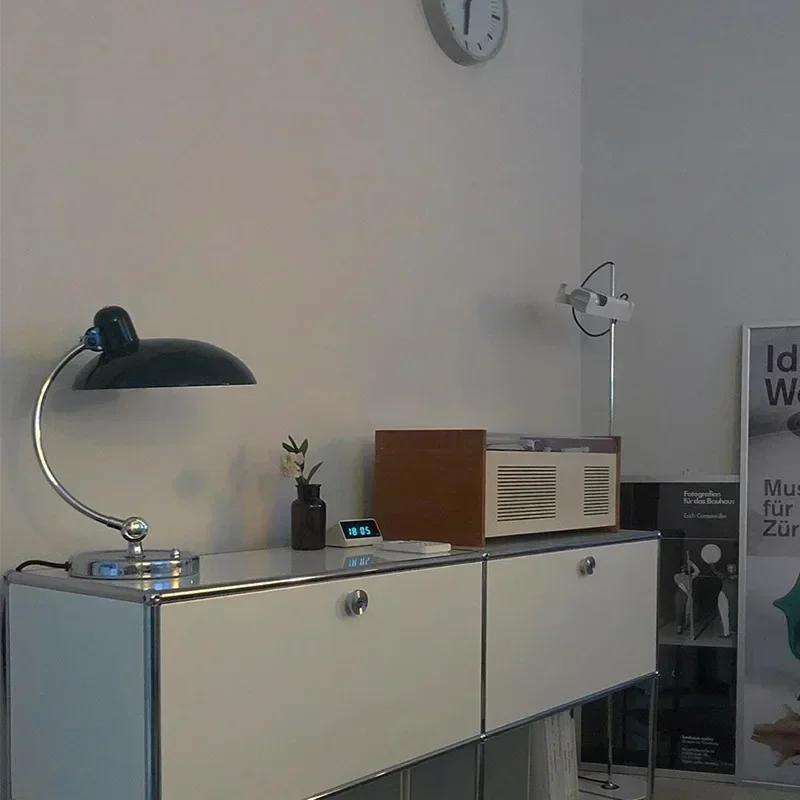 Danish Bauhaus Student Eye-protecting Reading Bedroom and Study Nordic Simple and Light Luxury Internet-famous Ins Bedside Lamp