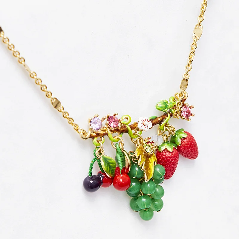 French Fashion Handmade Glazed Green Grape Strawberry Cherry Variety of Fruits Pendant Necklace Collarbone Chain High-end Crafts