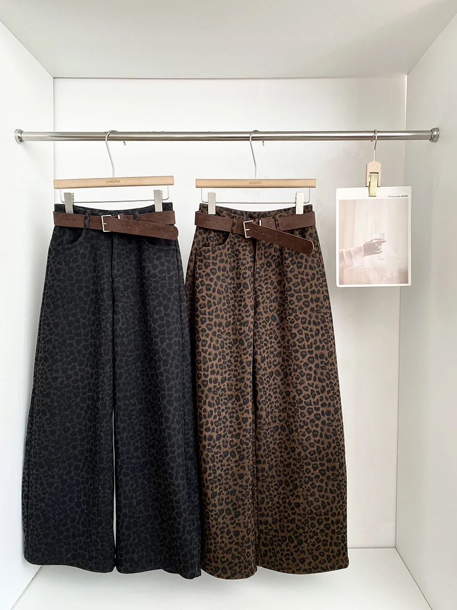 

Зимние женские повседневные брюки 2025 года с высокой талией, утепленные флисом, свободные, широкие штанины, с леопардовым принтом, в ретро-стиле, большие размеры