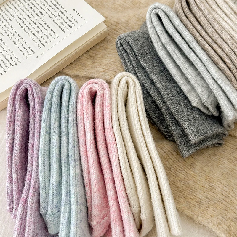 Neue Socken Für Frauen Dicke Warme Herbst Winter Candy Farbe Damen Crew Socken Casual Klassische Einfache Koreanische Stil Lose Socken Bequem