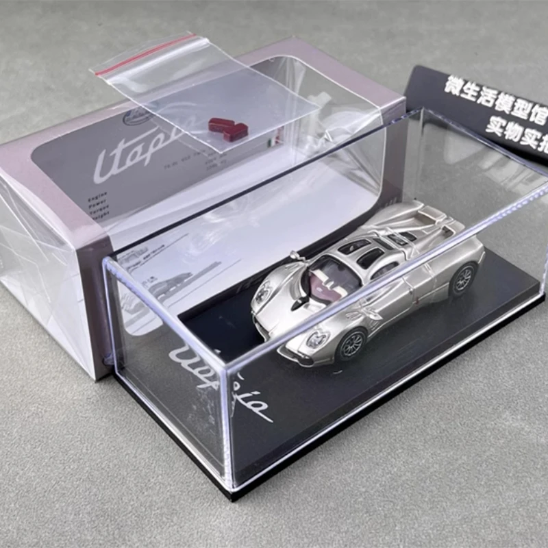 

CM Model Diecast 1/64 Scale Pagani Utopia Simulation Alloy Car Model Collection Static Display Decration Souvenir Gift Toy