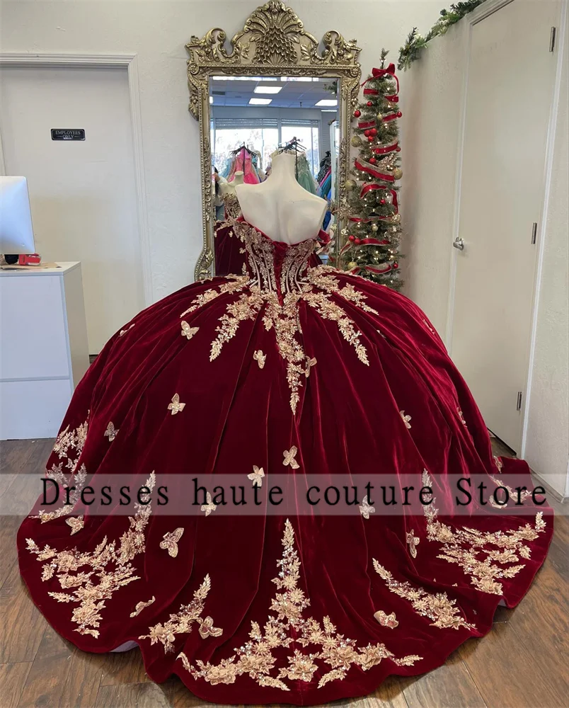 Luxury Burgundy Velvet Gold Appliques Princess Quinceanera Dresses 2024 Sparkly With Cape Crystal Corset Sweet 16 Dress